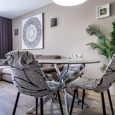 In Mareverde Complex Apartment *