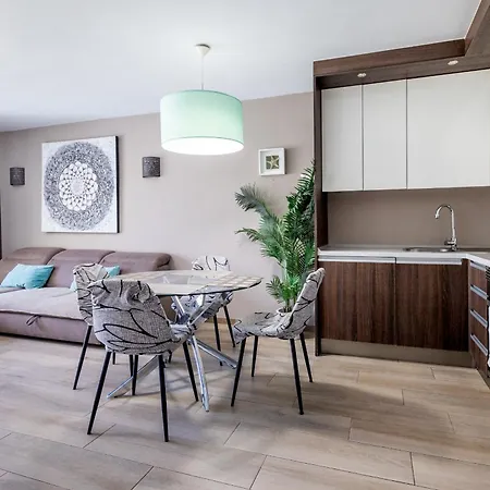In Mareverde Complex Apartment